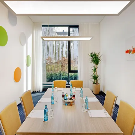 - Toulouser Allee By Ihg Hotel 4*